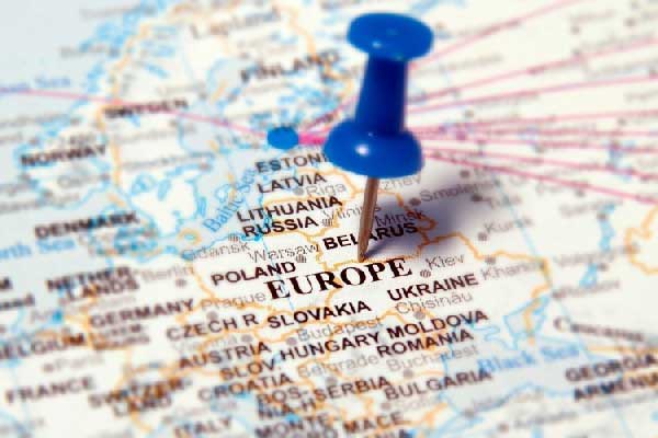 韩国政府智库上调今年经济增长预期至0.9%